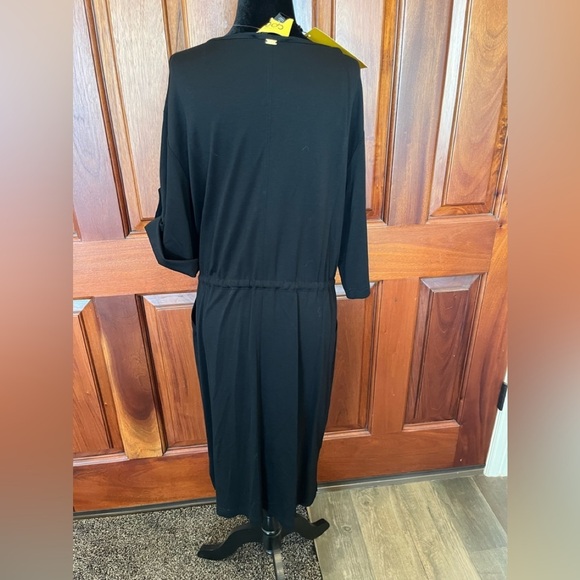 St. John Spa Black Jersey Button Roll Tab Sleeve Blouson Dress NWT $595 - Picture 5 of 10